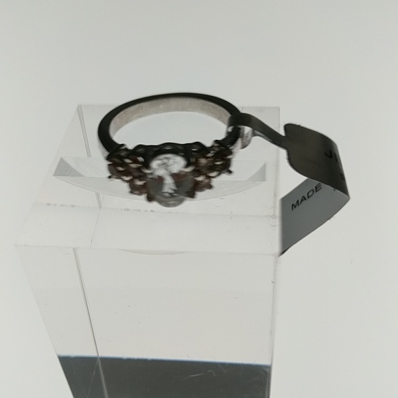 Simple Crystal Ring 5 - Picture 2 of 3